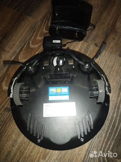 Робот пылесос