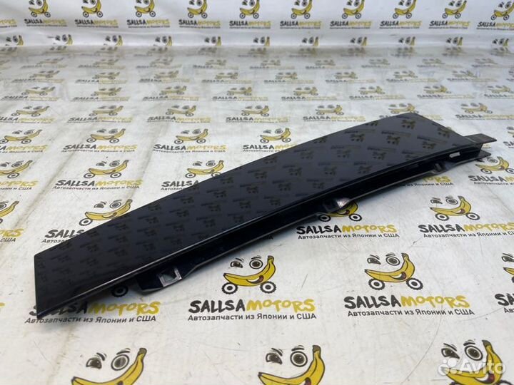 Накладка двери задняя правая Volkswagen Touareg