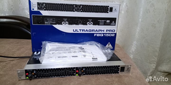 Эквалайзер Behringer FBQ 1502