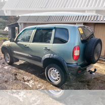 Chevrolet Niva 1.7 MT, 2008, 200 000 км, с пробегом, цена 405 000 руб.