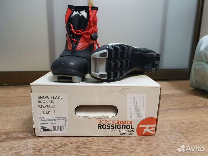 Детские Лыжные ботинки 34. Rossignol