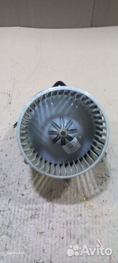 Мотор печки Toyota Premio ZZT245