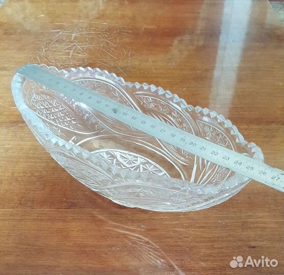 Хрустальные салатницы и вазы для фруктов