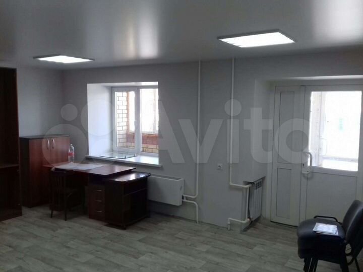 Офис, магазин 76,1 м²