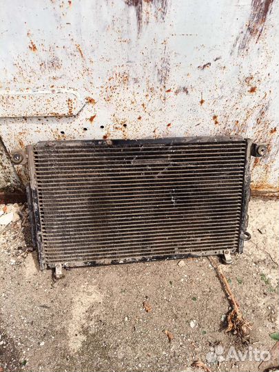 Насос кондиционера и радиатор