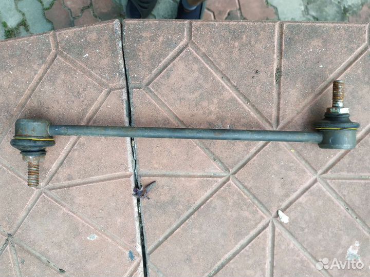 Стойка стабилизатора audi 80,90,avant