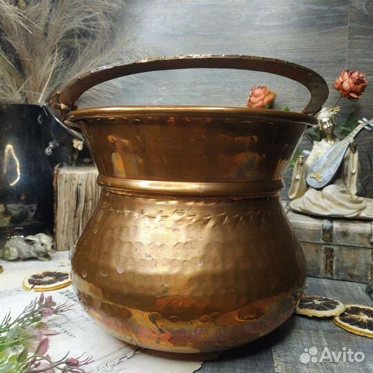 Антиквариат из Европы. Большое медное кашпо