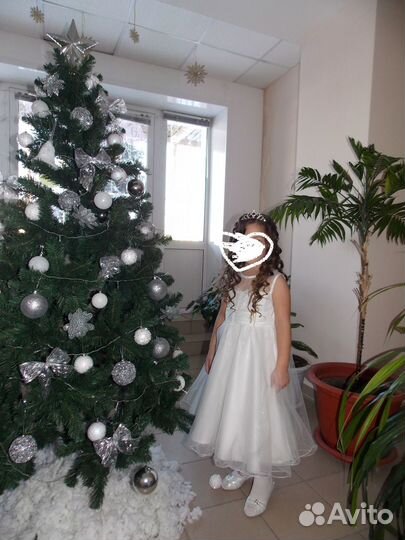 Нарядное платье для девочки