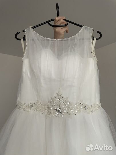 Платье свадебное