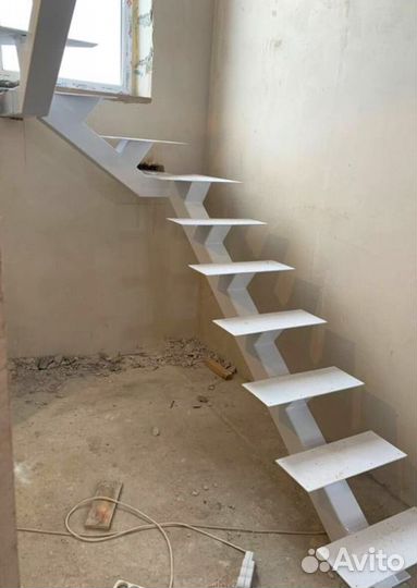 Перила деревянные с монтажем