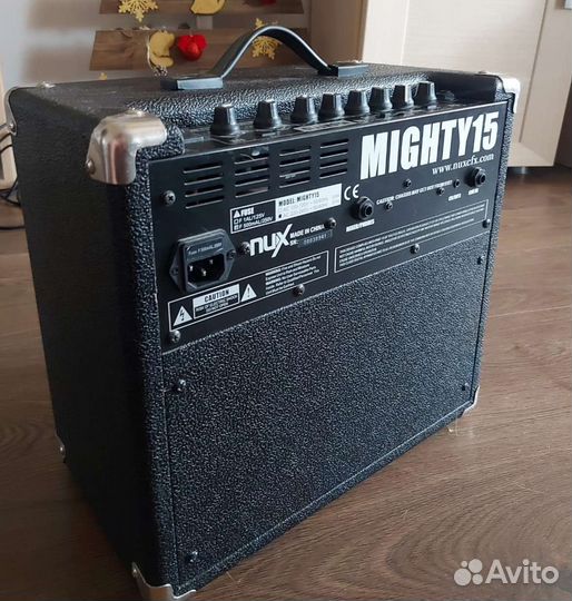 Гитарный комбоусилитель Nux Mighty 15