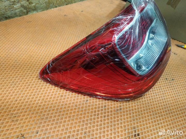 Фонарь задний Renault Logan 2014