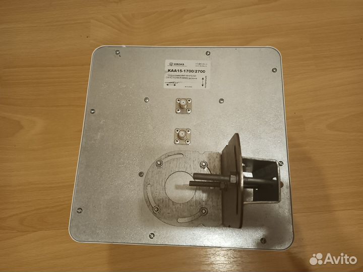Широкополосная 3G/4G mimo антенна kroks KAA15-1700