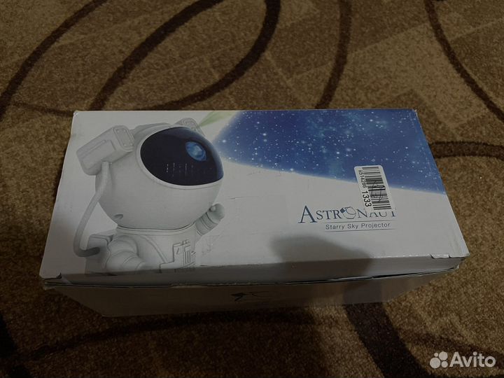 Игрушка робот космонавт