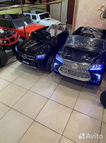 Детский электромобиль новый