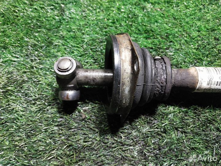 Привод, полуось передний левый Renault Sandero