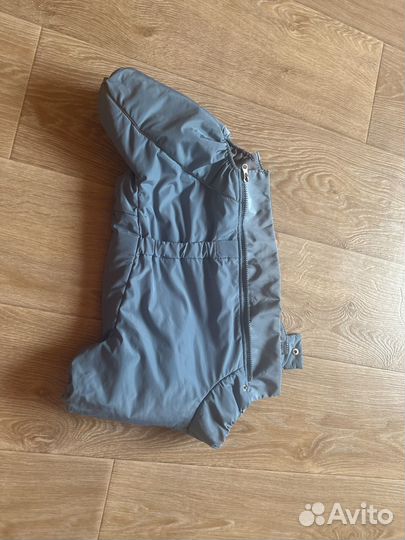 Зимний комбинезон для маленькой собаки