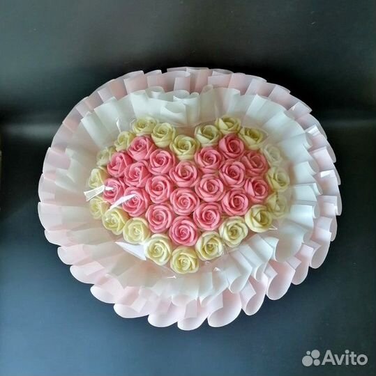 В Наличии. Букет из шоколадных роз