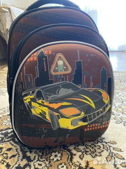 Школьный рюкзак