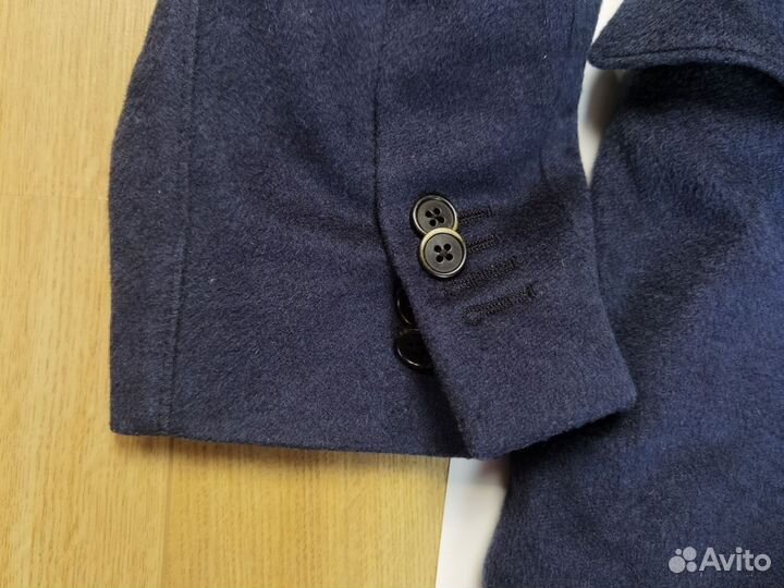 Пальто Corneliani ID. 54-56 размер. Италия