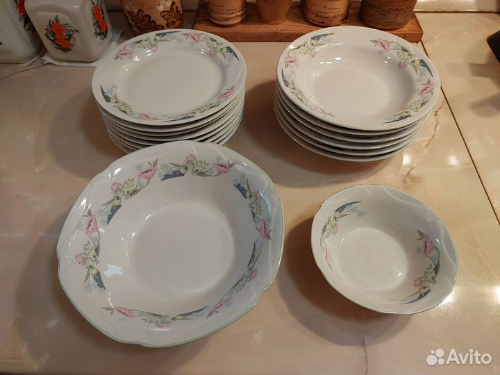 Тарелки СССР, доска для сыра, кувшин, кружки