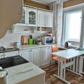 3-к. квартира, 71 м², 2/5 эт.