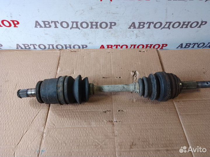 Полуось привод передний левый Nissan Sunny 2.0D