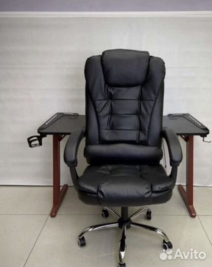 Компьютерное кресло руководителя