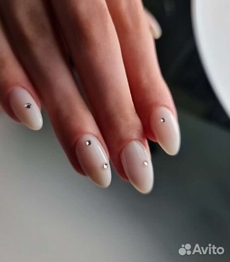 Маникюр педикюр