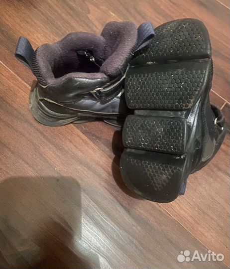 Кроссовки на мальчика