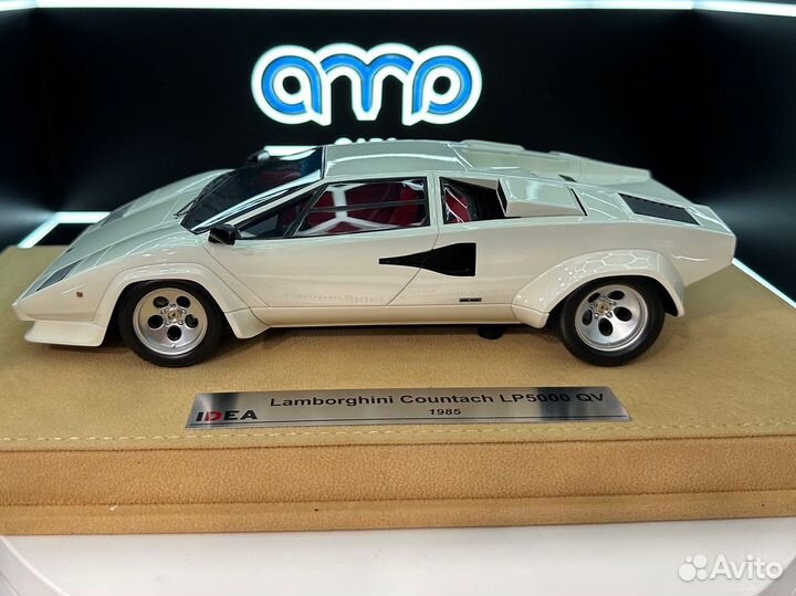 Make up Lamborghini Countach LP5000 QV 1:18