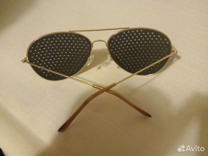 Очки-тренажёры (перфорационные, дырчатые)