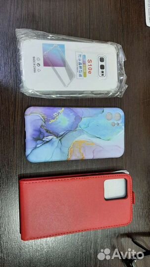 Чехлы на телефон