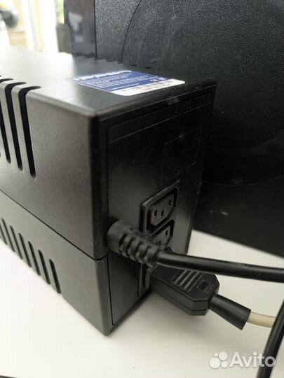 Блок бесперебойного питания ippon