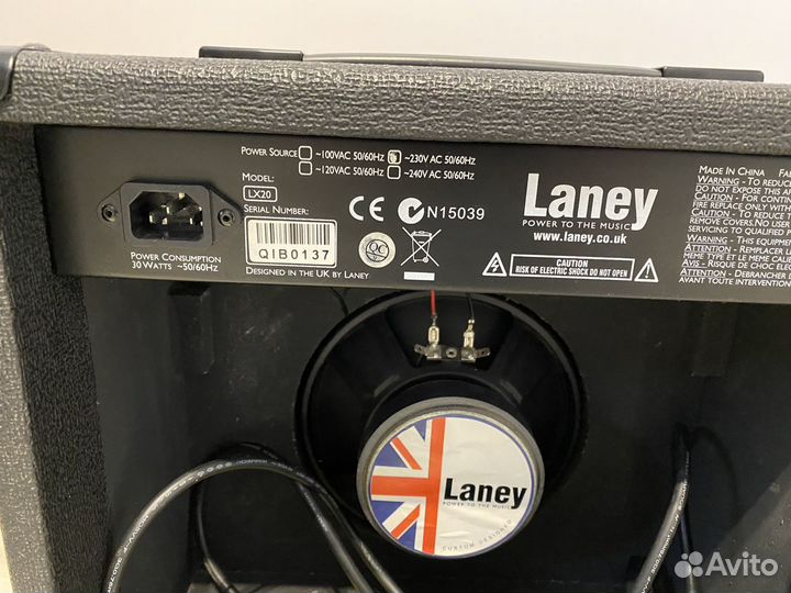 Комбоусилитель для электрогитары Laney LX20