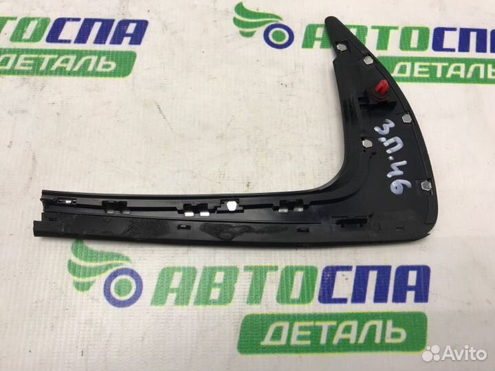 Молдинг двери задний правый Mazda 3 BP PE / P5