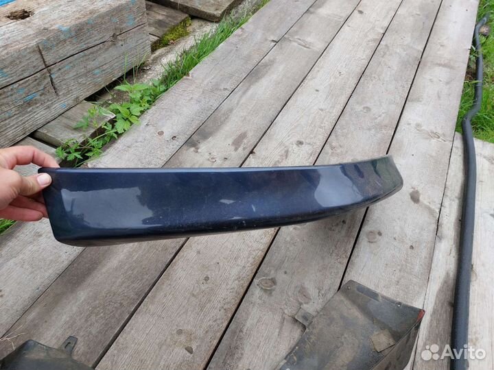 Накладка на передний бампер (клыки) на митсубиши