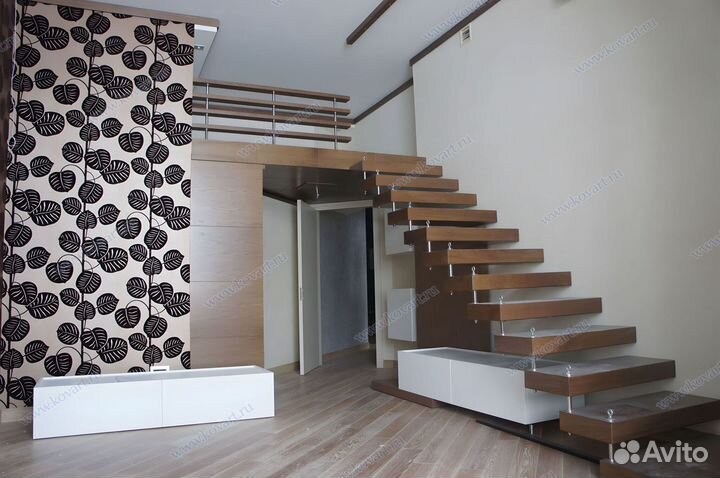 Лестницы на бельцах. ART: Z396