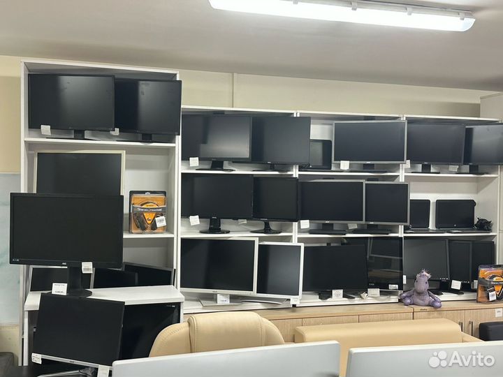 Мебель и техника для офиса б/у