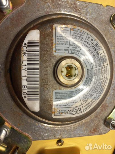 Подушка безопасности водителя dodge caravan 3