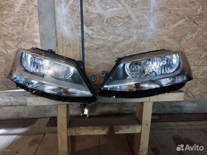 Фары на volkswagen jetta 6