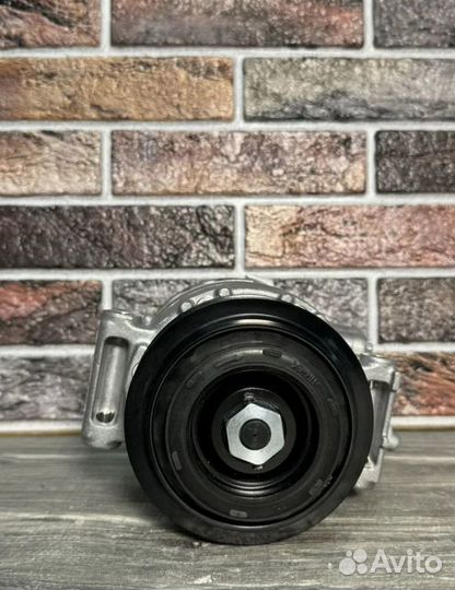Компрессор кондиционера Mercedes A0032304811