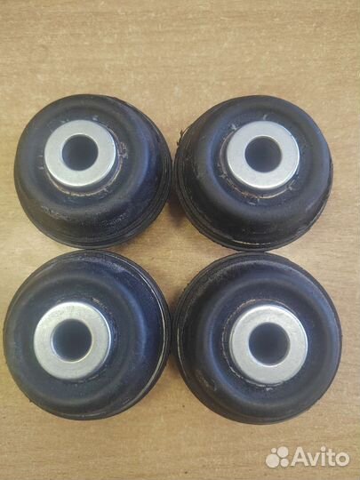 Сайлентблоки подвески w126