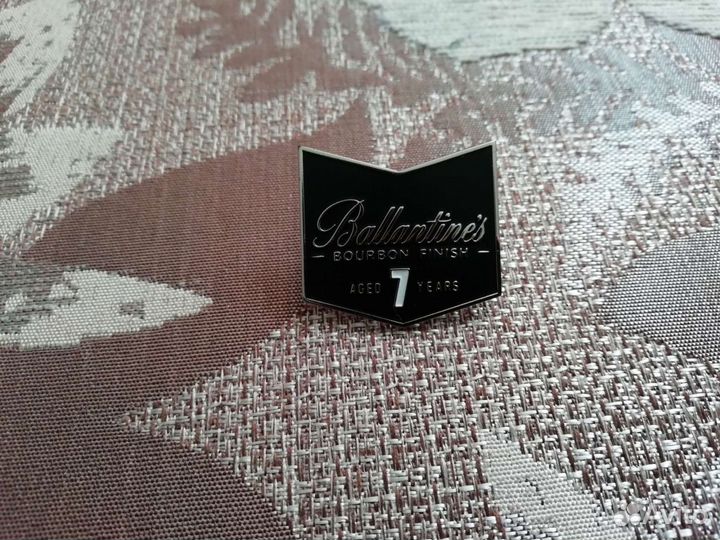 Значки Ballantines