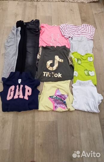 Вещи для девочки, джинсы, футболки пакетом