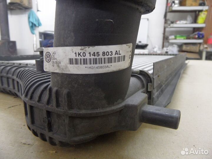 Радиатор интеркулер octavia A5 1.9 1k0145803al