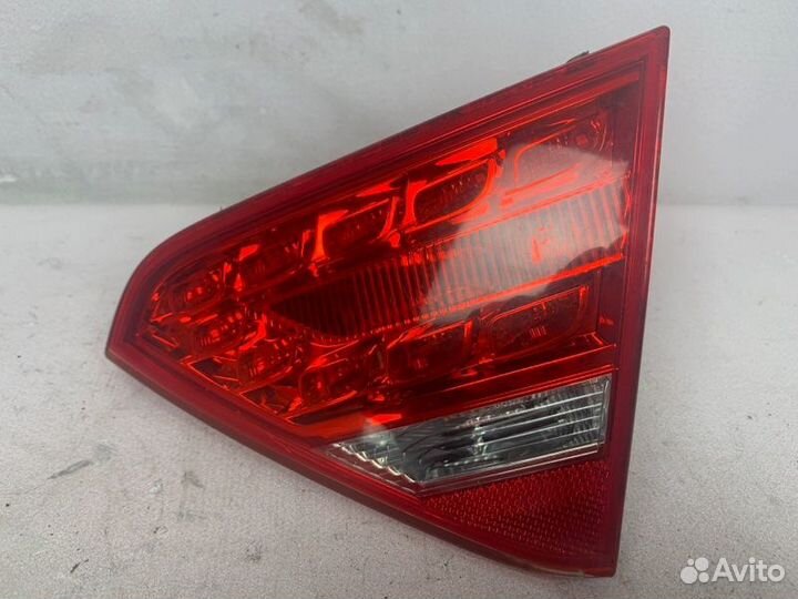 Фонарь задний правый Audi A5 8T CDH 1.8 tfsi 2008