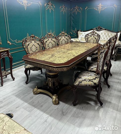 Стол в наличии