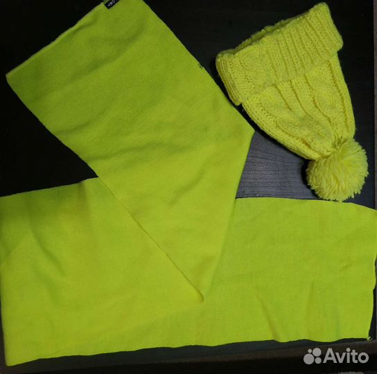 Комплект шапка и шарф для девочки