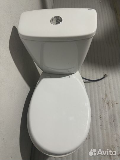 Унитаз новый